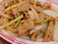 黄芥末酱炒牛肉-乾坤饭店