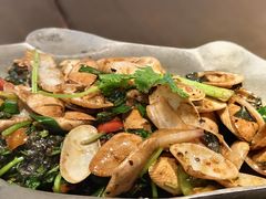 -大头虾越式风味餐厅(光明广场店)