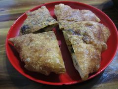 梁记肥肠粉，葱花大饼-梁记肥肠粉(宽窄巷子店)