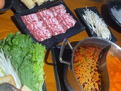 -呷哺呷哺(万达新世界店)
