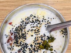 -白翔甜食店