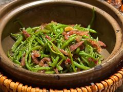 腊肉扁豆丝-南京大牌档(青岛万象城店)