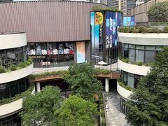 -瑞虹新天地月亮湾