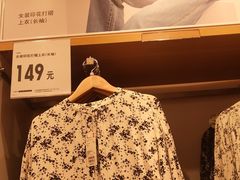 -优衣库(上海虹口龙之梦店)