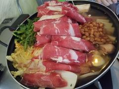 部队锅-MI WU FACTORY米屋美食工厂餐厅(绿地店)