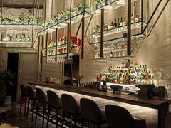 -FOUR PLAY BAR