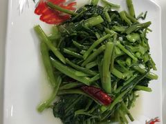 -七的湖·晚芳亭·阳澄湖农家菜·大闸蟹(莲花岛店)