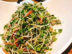 豆皮拌萝卜苗-聚缘堂·海鲜私房菜(松岭路店)