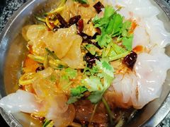 -老码头黑皮肘子锅包肉(赣水路店)