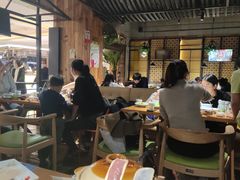 -洪氏嗨捞·广东猪肚鸡·椰子鸡火锅(西咸万象城店)