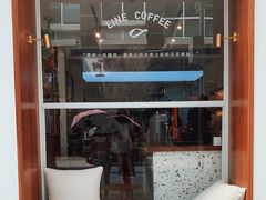 -Line 咖啡(石厦花园店)