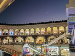 -王府井奥莱临潼小镇(临潼店)