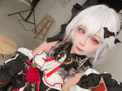 -米游妙妙屋cosplay换装自拍摄影体验馆