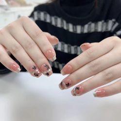 -SZ轻奢自助美甲美睫