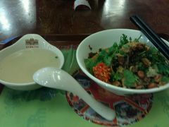 -海口骑楼小吃街