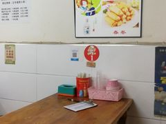 -亮亮烧烤(积玉桥总店)
