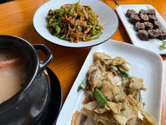 -莲餐厅·湖北菜·潜江小龙虾店(愚园路店)