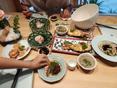 -花和海鲜自助(梅江店)