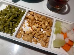 -荷塘秋月·本帮江浙菜(国权路店)