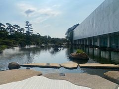 -罗红摄影艺术馆