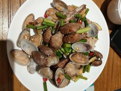 -泉畔人家·老济南经典鲁菜(大明湖店)
