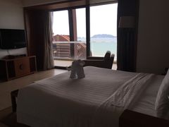 -三亚湾海居铂尔曼度假酒店