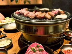 -青瓦餐厅·生鱼片·韩园烤肉(西塔店)