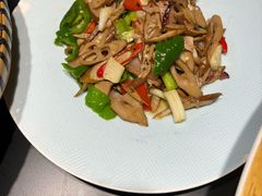 -桥边小楼·手工云南菜·古城观景小楼