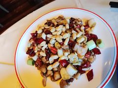 宫保鸡丁-龙门阵茶屋川菜馆(武康路店)