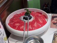 -洪氏嗨捞·广东猪肚鸡·椰子鸡火锅(西咸万象城店)