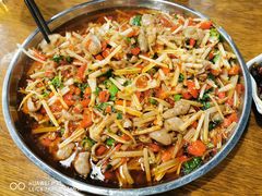 -邱金小炒·30 年盐帮江湖菜(自贡店)