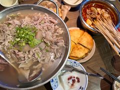 -肖四女乐山跷脚牛肉(南汇大学城生活广场店)