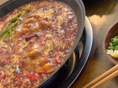-黄潇洒老火锅(九眼桥宏济巷店)
