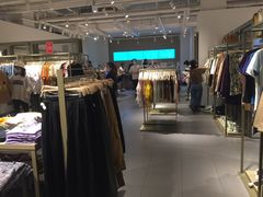 -URBAN REVIVO(北京斯普瑞斯奥特莱斯店)