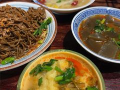 -蓝田九大碗民俗食府(蓝田店)