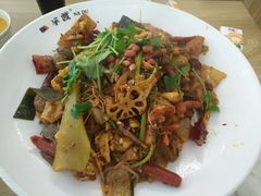 -拿渡·水煮鱼麻辣香锅(王府井奥莱·香江小镇店)