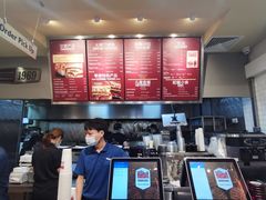 -The Habit Burger Grill 哈比特汉堡(爱琴海店)