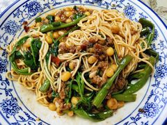 豌豆杂酱面-渝之汇牛肉豌杂面