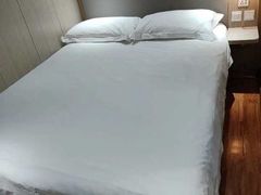 -乐途酒店·优选(鼓楼地铁站店)
