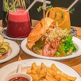 减脂期也能吃汉堡🍔龙治低脂汉堡太绝了