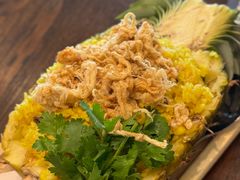-Chom Cafe and Restaurant