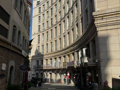 -鲁邦国际风情街(麦世达韩国精品百货店)