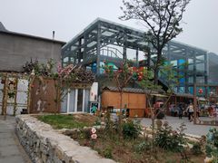 -百里峡七彩艺术小镇