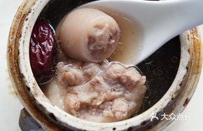 Bajì Dùzhòng Stewed Pig Tail