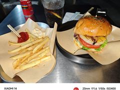 -shark burger·鲨鱼汉堡(交子大道店)