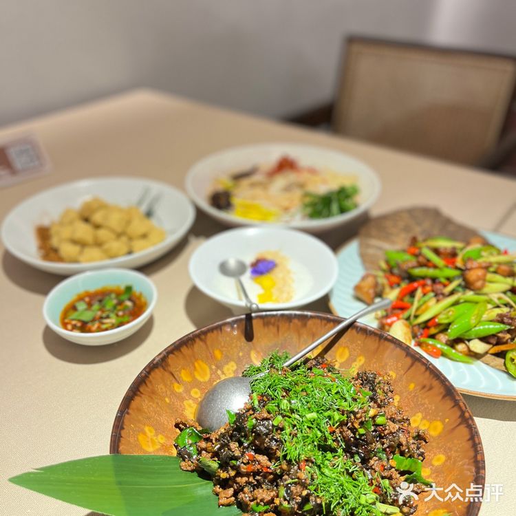 西门云南菜之光，天街新晋餐厅.长在我心巴上的那些菜