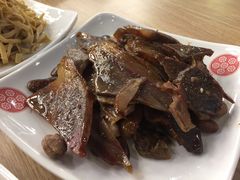 卤牛肉-老班长手工灌汤包老店(东山店)