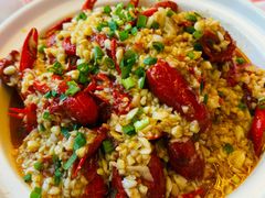 -肥小宝·金牌油焖大虾(襄阳龙虾地标店)