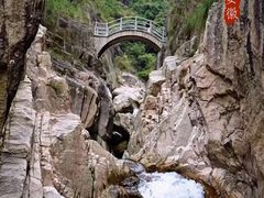 -鄣山大峡谷
