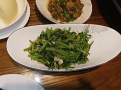 -爱碗亭·鲜炒湖南菜(壹城中心店)